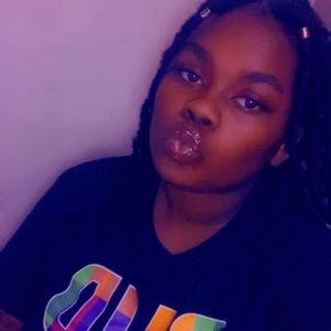 Meet your Posher, Nikea